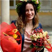 Studentessa al secondo anno della magistrale di Lingue impartisce ripetizioni di Francese, Inglese e Tedesco a studenti di ogni fascia d'età. Esperienza pregressa nel settore. Disponibile anche per lezioni online